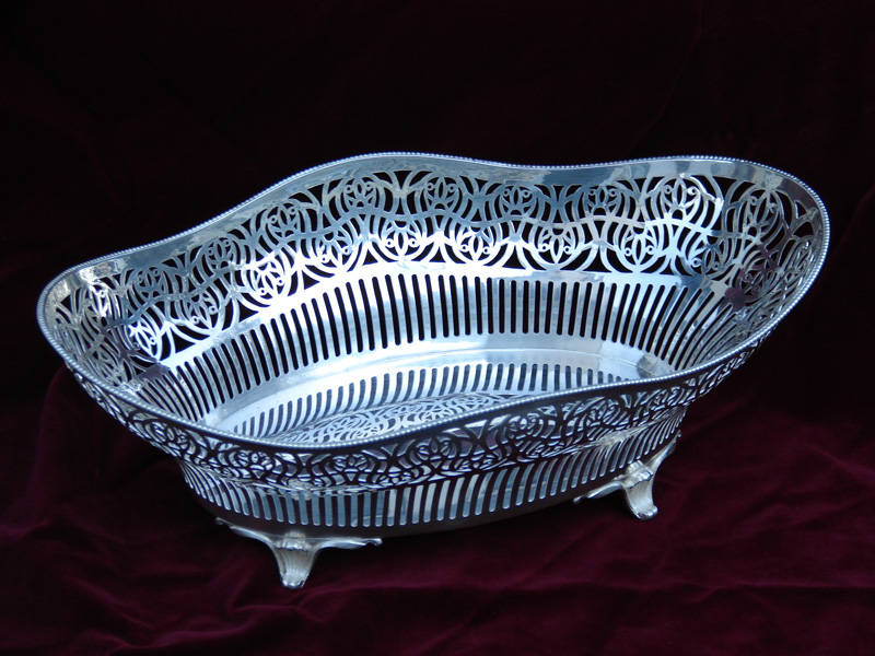 ez�st �kszer, arany �kszer, aranym�ves, ez�stm�ves, �tv�s