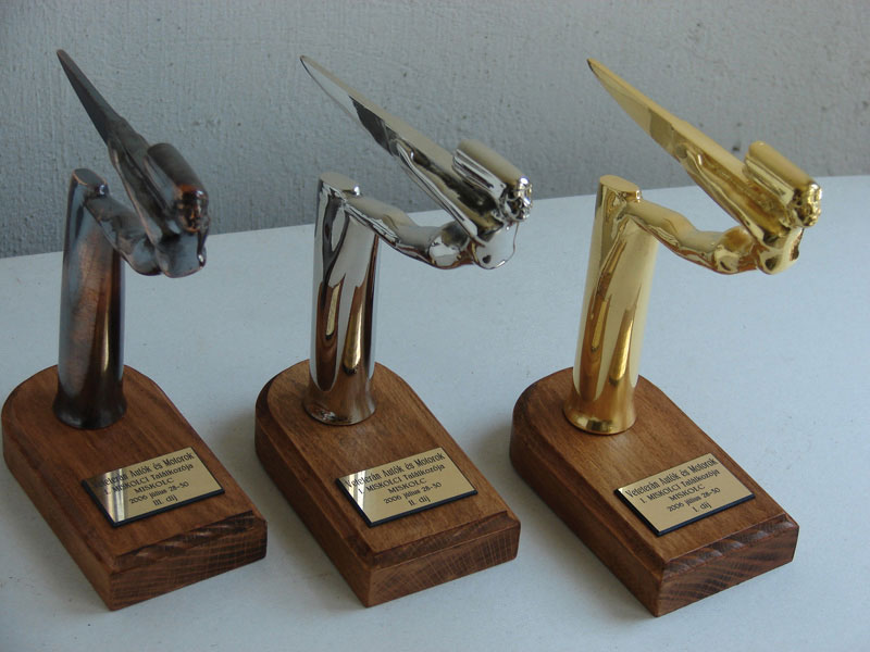 ez�st �kszer, arany �kszer, aranym�ves, ez�stm�ves, �tv�s,d�j