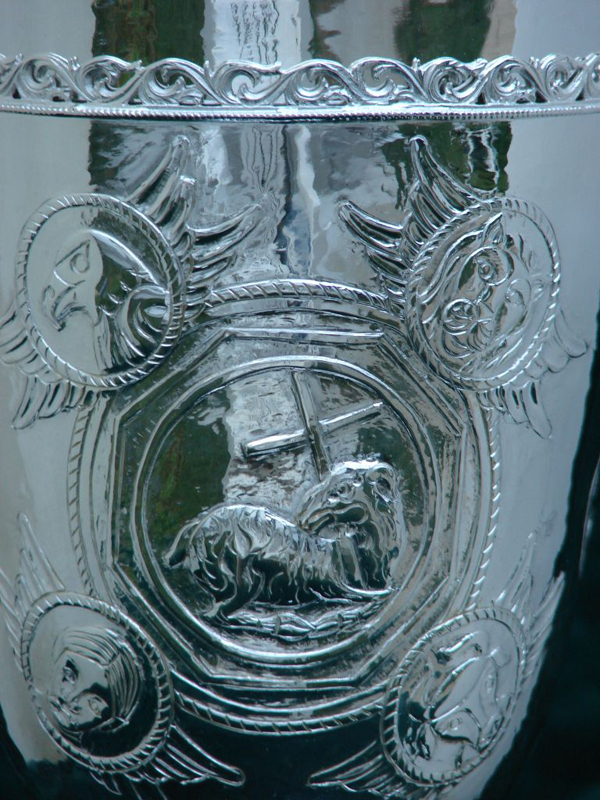 ez�st �kszer, arany �kszer, aranym�ves, ez�stm�ves, �tv�s, vall�s, egyh�z